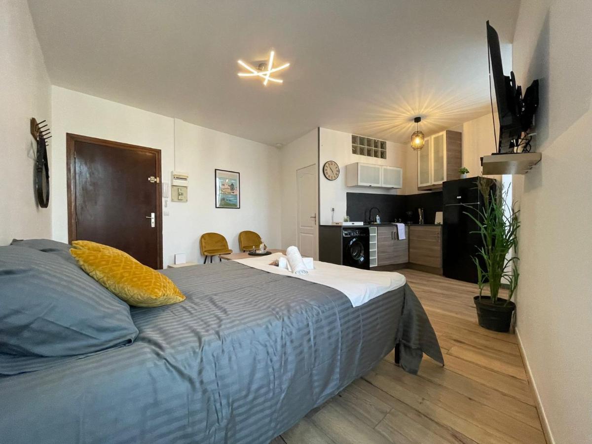 Les Pieds Dans L'eau - Centre Apartment